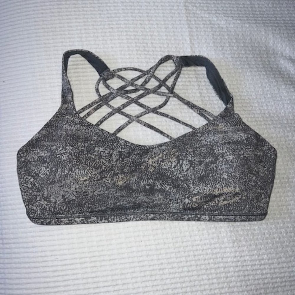 Lululemon Free to Be Wild Sports Bra - Size 8